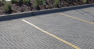Укладка плитки с подготовкой основания в Полевской — стоимость от 821 руб.