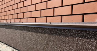 Облицовка цоколя керамогранитом в Полевской в октябре